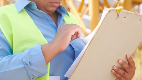 Vérification d'un terrain avant chantier avec Visiterre